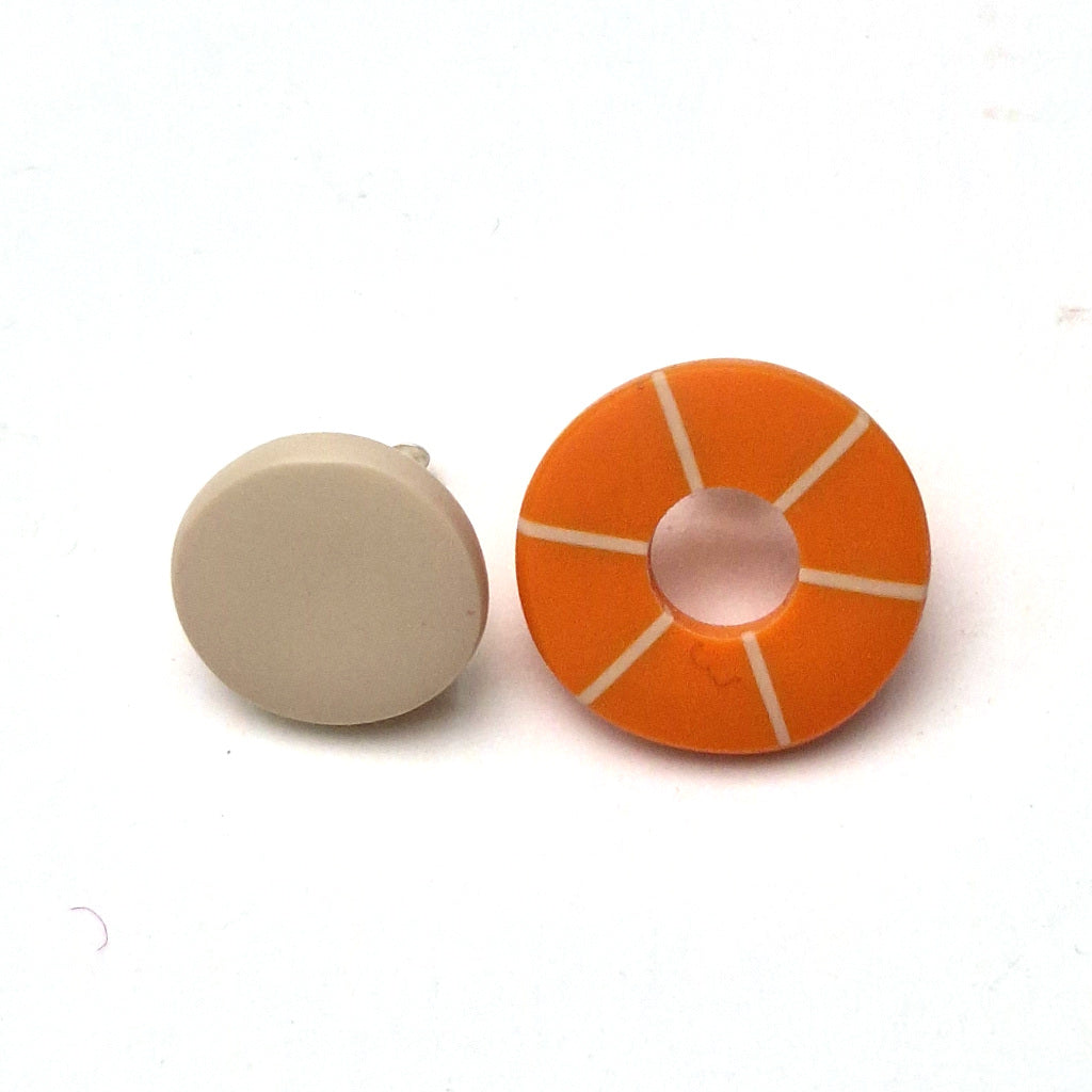 Kaz Robertson - Don’t match studs-orange stripe hoop w nude plain round