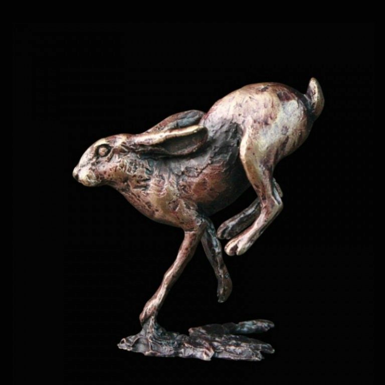 Bronze - Hare Runing