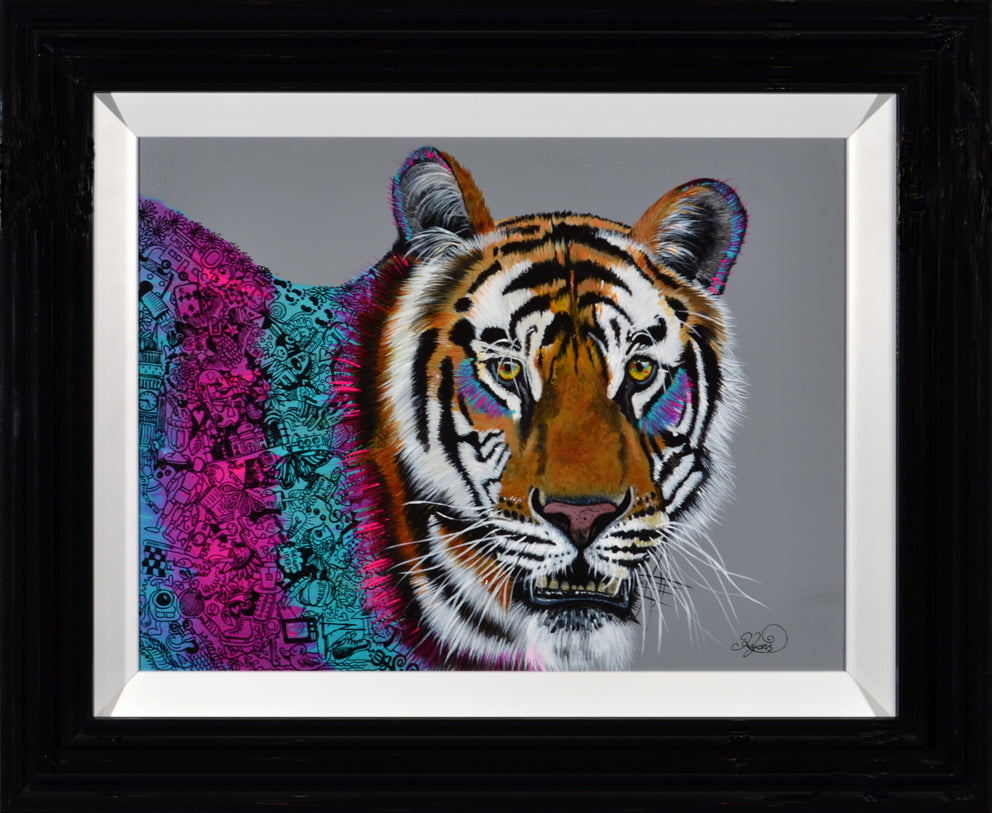 Kerry Ann Lyons - Big Cat Camouflage