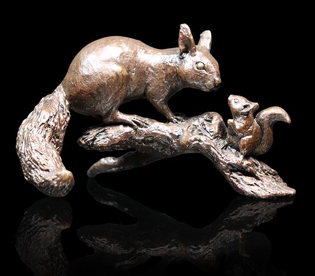 Red Sqirrel with Baby - 1078